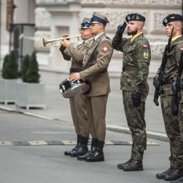 Na zdjęciu grupa żołnierzy