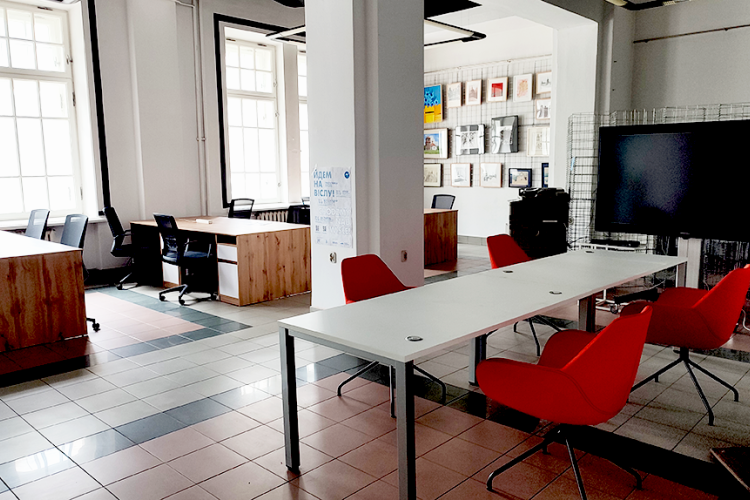 Zdjęcie pracowni coworkingowej na Wydziale Architektury