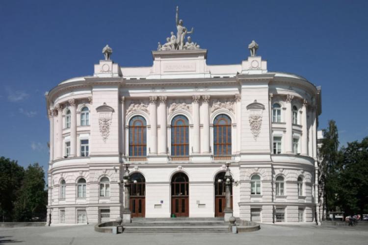 Zdjęcie Gmachu Głównego Politechniki Warszawskiej