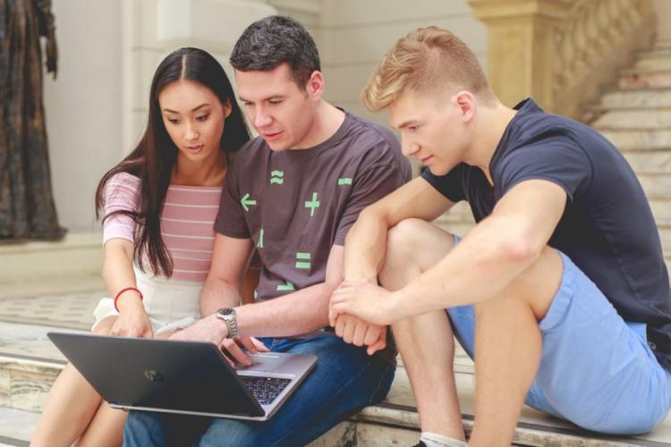Zdjęcie studentów