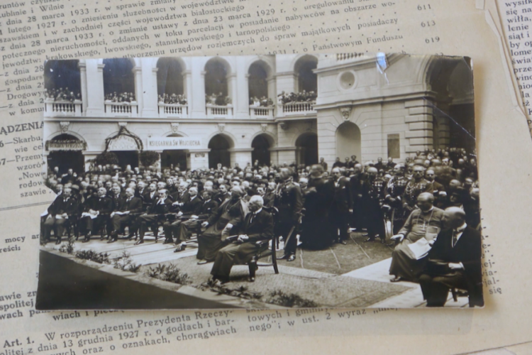 Archiwalne zdjęcie Ignacego Mościckiego w Gmachu Głównym PW