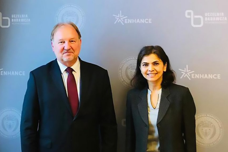 Zdjęcie Rektora PW prof. Krzysztofa Zaremby oraz Ambasador Indii w Polsce i na Litwie Nagmy M. Mallick