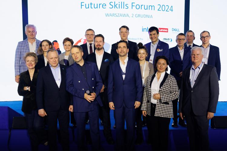 Na zdjęciu grupa naukowców tworząca "Science Leaders Board"