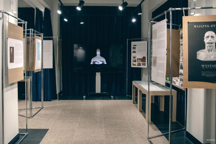 Na zdjęciu: wystawa "Majątek Dylewo" na Wydziale Architektury PW, fot. Marek Patrzałek
