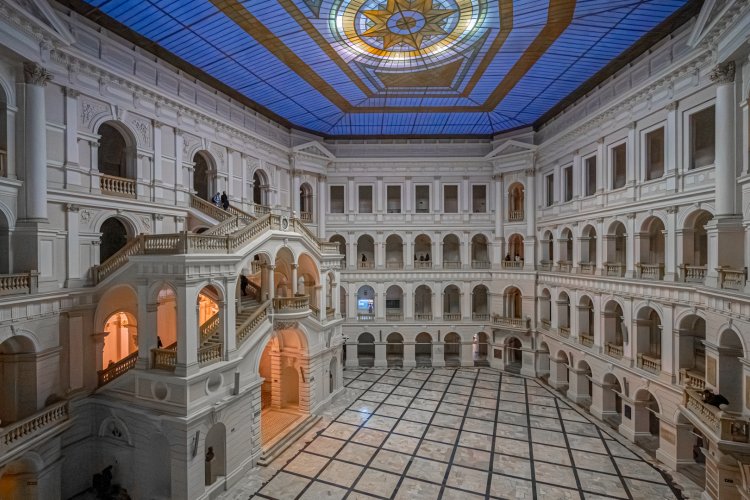 Na zdjęciu Duża Aula w Gmachu Głównym PW