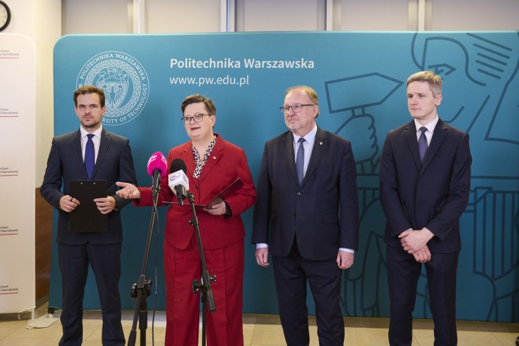 Konferencja prasowa podsumowująca projekt zeszyt.online