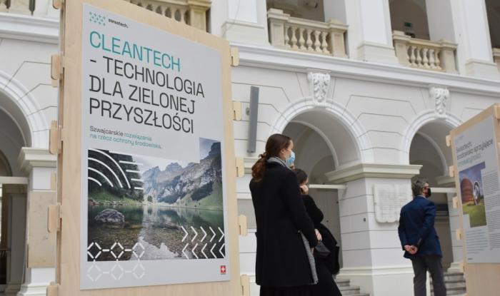 Zdjęcie z wystawy