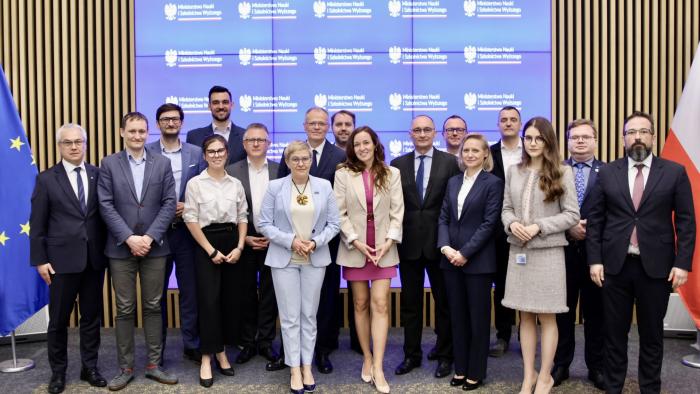 Zespół ds. wzmocnienia transferu wyników badań naukowych z wiceminister Marią Mrówczyńską