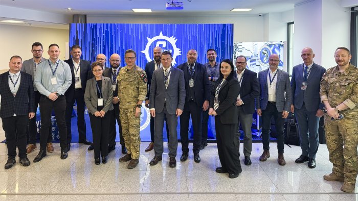 Na zdjęciu: uczestnicy inauguracji Cyber Legionu DK WOC 