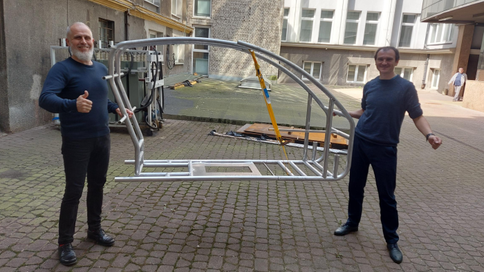 Na zdjęciu: element pojazdu z napędem suwnicowym