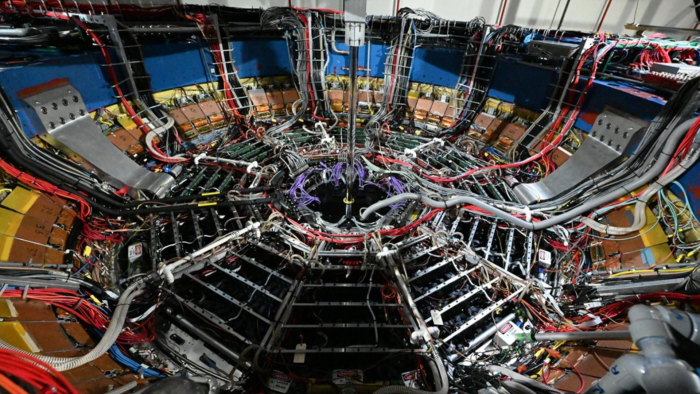 Na zdjęciu: Detektor STAR, fot. flickr / Brookhaven National Laboratory