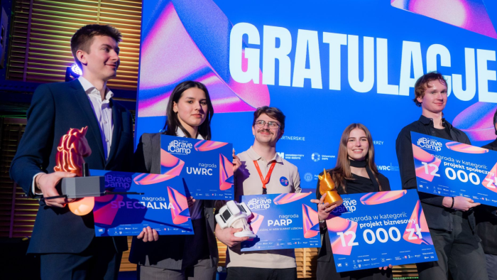 Na zdjęciu: laureaci BraveCamp 2026