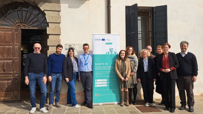 Na zdjęciu uczestnicy spotkania inaugurującego projekt ECLECTIC-CE