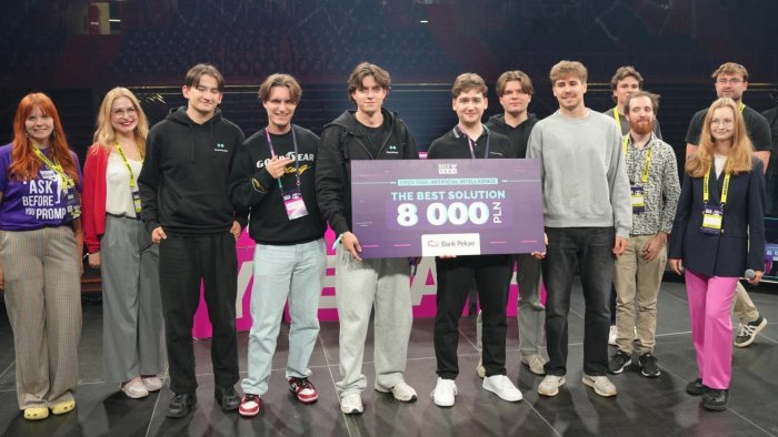 Na zdjęciu: członkowie Absolute Edge na HackYeah 2026