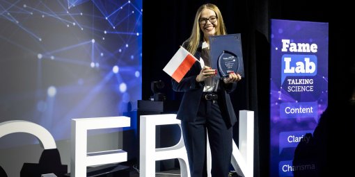 Na zdjęciu Natalia Izdebska podczas finału konkursu FameLab 2025