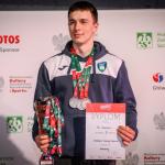 Zdjęcie studenta na podium zawodów