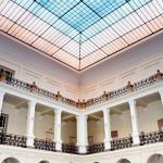 Zdjęcie auli w Gmachu Fizyki Politechniki Warszawskiej