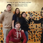 Zdjęcie czterech osób z Chemicznego Koła Naukowego Flogiston 