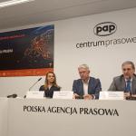 Na zdjęciu sygnatariusze Polskiego Partnerstwa dla Obserwacji Ziemi