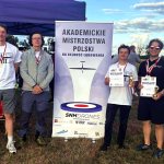 Na zdjęciu: studenci PW na podium XVIII Akademickich Mistrzostw Polski na Celność Lądowania