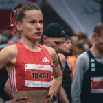 Na zdjęciu Elżbieta Glinka podczas 35. Biegu Niepodległości