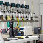 Na zdjęciu: stanowisko pracy stażysty w laboratorium